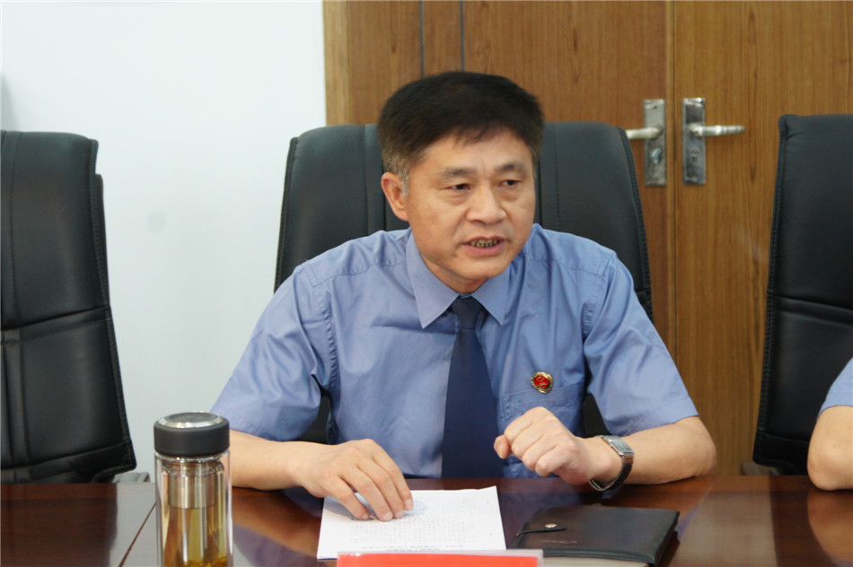 我院党组成员,副检察长胡志强汇报未检工作